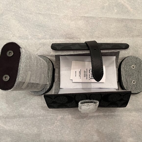 New Coach Watch Roll Case in Signature Canvas and Leather with Buckle Clโฆ - Picture 11 of 15